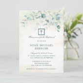 Elegant Cross Greenery Eucalyptus Baptisme Kaart (Staand voorkant)