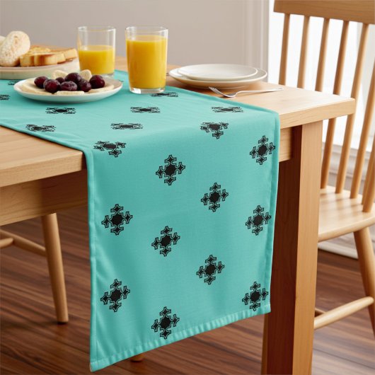 Elegant Cross Motif in Black and Pastel Teal Blue Lange Tafelloper