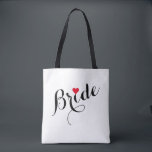 Elegant Custom Bride Vrijgezellenfeest Wedding Par Tote Bag<br><div class="desc">Prachtige, elegante zwarte tekst op wit typografische script, rood hart, stijlvol, trendy, aangepast, gepersonaliseerd, canvas tas voor de bruid voor vrijgezellenfeest, bachelorette party, bruiloft. Aan de andere kant, kenmerkt de zak de naam van de bruid in mooi, elegant roze typografiemanuscript. Typ gewoon de naam van de bruid om deze aan...</div>