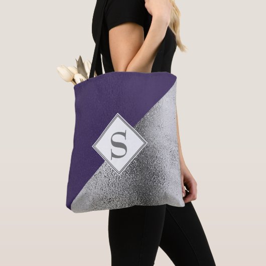 Elegant Custom Monogram Metallic Paars Silver Tote Bag (Dichtbij)