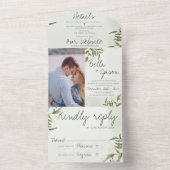 Elegant Cute Green Foliage Monogram Foto Weddensch All In One Uitnodiging (Binnen)