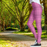 Elegant Cute Pink Tartan Patroon Leggings<br><div class="desc">Een roze tartan vlakpatroon leggings ontwerpen.</div>