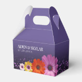 Elegant Daisies met Paarse Glitter Wedding Bedankdoosjes (Voorkant Zijde)