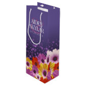 Elegant Daisies met Paarse Glitter Wedding Wijn Cadeautas (Voorkant Gekanteld)