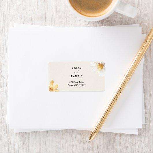 Elegant Daisy Wedding Return Address Labels (Insitu)