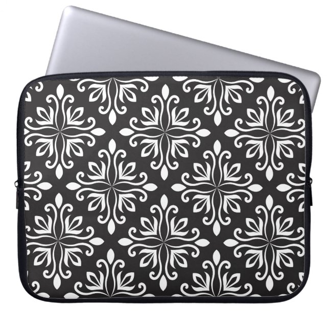 Elegant Damask: Floral Art Deco Laptop Sleeve (Voorkant)
