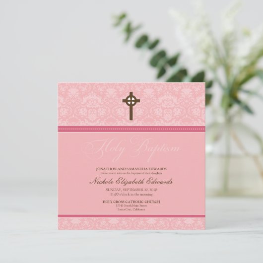 Elegant Damask Heilige Baptisme Uitnodiging (roze) (Staand voorkant)