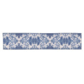 Elegant damast Blauw toile de jouy monogram Korte Tafelloper (Horizontaal)