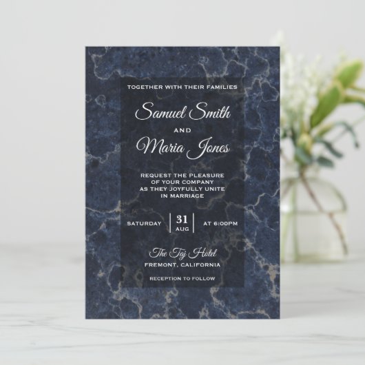 Elegant Dark Blue Marble Wedding Invitation Kaart (Staand voorkant)