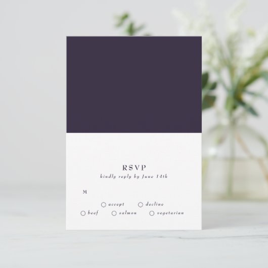 Elegant Dark Boho White over Paarse bruiloft RSVP Kaartje (Staand voorkant)