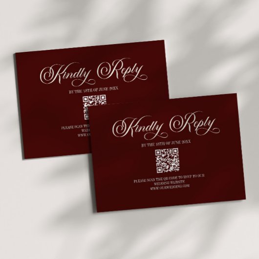 Elegant Dark Burgundy Wedding QR Code RSVP Card Kaartje