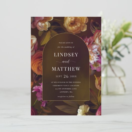 Elegant Dark Herfst Floral Gold Arch Wedding Kaart (Staand voorkant)