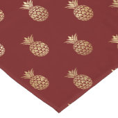 Elegant Dark Red en Gold Pineapple Pattern Korte Tafelloper (Hoek)