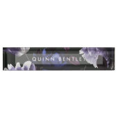 Elegant Dark Violet Floral Naambordje (Voorkant)