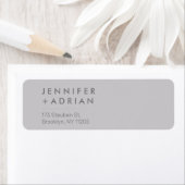 Elegant deegels voor minimaal modern retournerings etiket (Insitu)