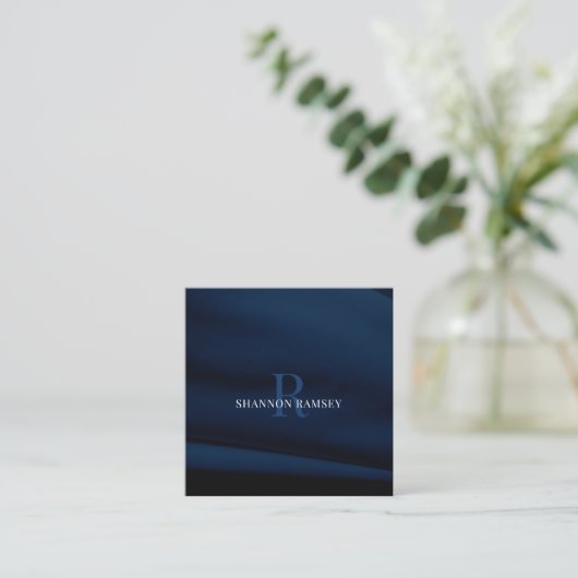 Elegant Deep Blue Monogram Vierkante Visitekaartje (Staand voorkant)