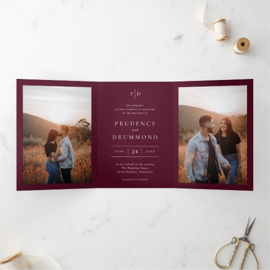 Elegant Deep Burgundy QR Code Classic Wedding Drieluik Uitnodiging (Binnen)