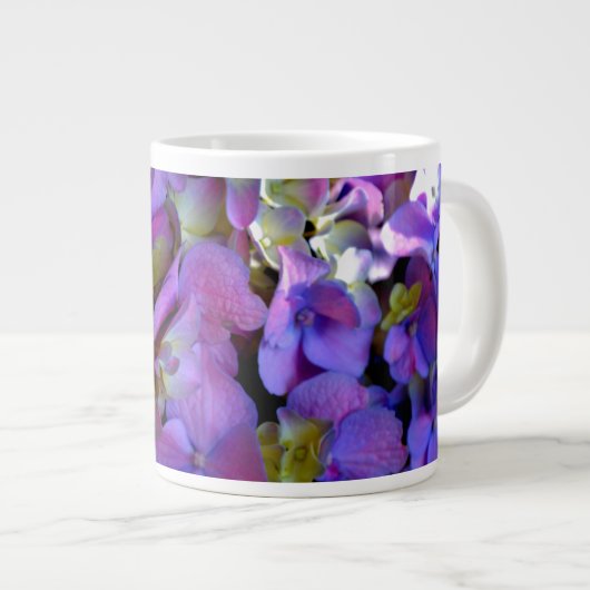 Elegant deep purple pink magenta floral hydrangeas grote koffiekop (Voorkant rechts)