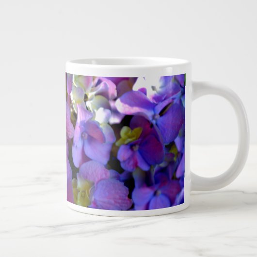 Elegant deep purple pink magenta floral hydrangeas grote koffiekop (Rechts)