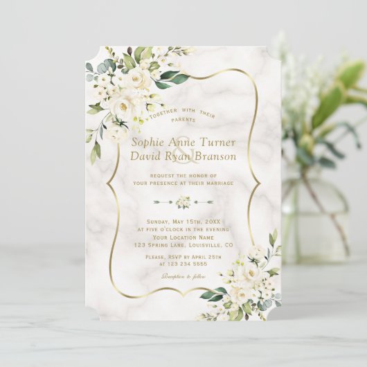 Elegant Delicate White Flowers Gold Marble Wedding Kaart (Staand voorkant)