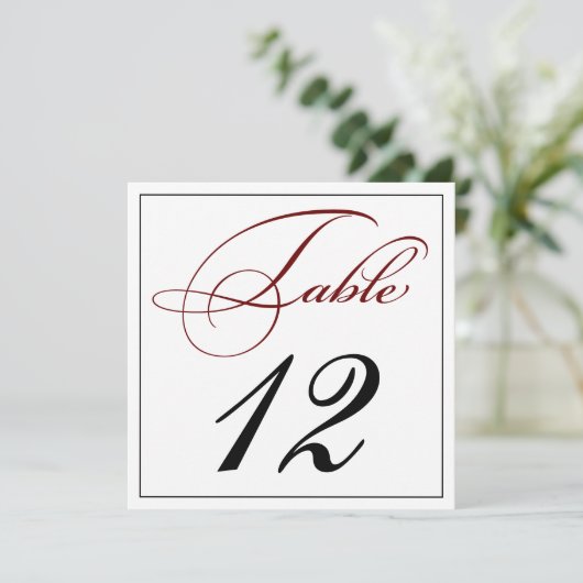 Elegant diep rood script tabel nummer Kaarten (Staand voorkant)