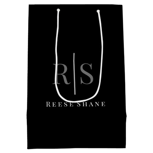 Elegant DIY Grey Monogram & White Name, Black Medium Cadeauzakje (Achterkant)