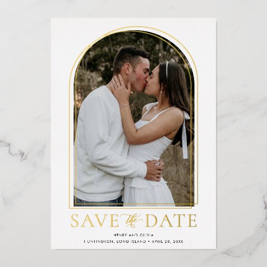 Elegant Dome Shape Photo Save Date Real Gold Folie Uitnodiging (Voorkant)