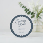 Elegant Donker Blauw Manuscript Scallop Weddenscha Save The Date (Staand voorkant)