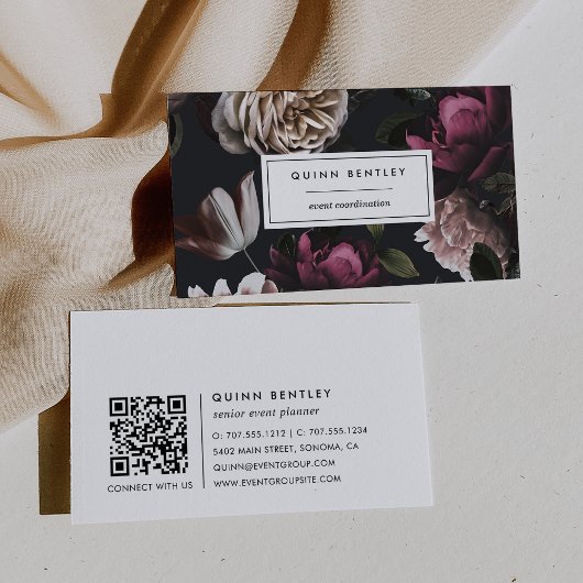 Elegant Donker Bloemen op Zwart | QR-code Visitekaartje