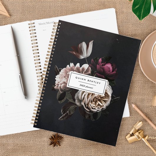 Elegant donker bloemenboeket | Gepersonaliseerd Planner