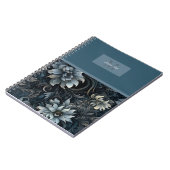 Elegant Donker Gotisch Bloempatroon Monogram Notitieboek (Linkerzijde)