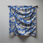 Elegant  donkerblauw toile de jouy plein sjaal<br><div class="desc">retro donkerblauw toile de jouy Scarf. Verrijk uw garderobe met de tijdloze elegantie van de design van toile de jouy, geïnspireerd op de prachtige patronen van Franse landschapscènes. Deze verfijnde Toile prints zijn een all time rage op dit moment, prachtige design die natuurlijke schoonheid en charme brengen. Deze modieuze sjaal...</div>