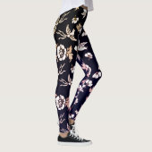 Elegant Dove and Flowers in Dark Background Leggings (Rechts)