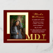 Elegant Dr. MD Caduceus Foto Afstuderen Maroon Folie Uitnodiging (Voorkant)