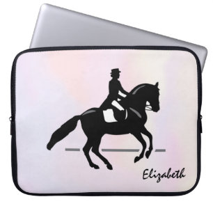 Elegant Dressage Rider op Waterverf achtergrond Laptop Sleeve