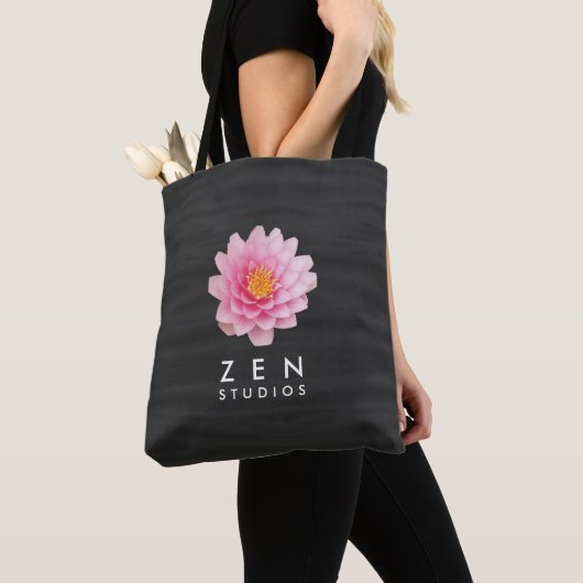 Elegant drijvende roze Lotus Flowers Tote Bag (Dichtbij)