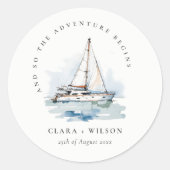 Elegant Dusky zeilboot Yacht zeillandschap bruilof Ronde Sticker (Voorkant)