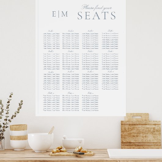 Elegant Dusty Blauw Script Monogram Bruiloft Seat Poster (Keuken)