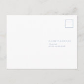 Elegant Dusty Blue Blush Lace Script RSVP Uitnodiging Briefkaart (Achterkant)