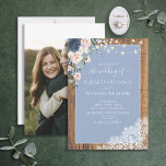 Elegant Dusty Blue Blush Rustic Wood Lace Foto Kaart<br><div class="desc">We zijn zo blij met deze trendy dusty blauw en blush roze florale, rustige trouwfotouitnodiging. Het was niet makkelijk om met een bijbelend design te komen dat we aan onze esthetische eisen hadden voldaan, maar toen deden we het, en nu zijn we verliefd! Met handgeschreven scripttypografie, witte waterverf florals, een...</div>