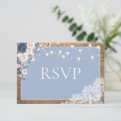 Elegant Dusty Blue Blush Rustic Wood Lace Script RSVP Kaartje (Staand voorkant)