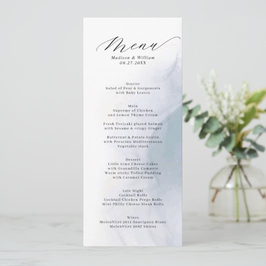 Elegant Dusty Blue Calligrafie Script bruiloft Menu (Staand voorkant)