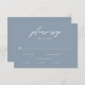 Elegant Dusty Blue Calligraphy Wedding RSVP Kaart (Voorkant / Achterkant)