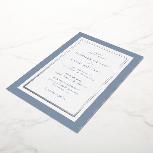 Elegant Dusty Blue en Silver Folie Uitnodiging (Gedraaid)