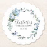 Elegant Dusty Blue Floral 90th Birthday Custom Kartonnen Onderzetters<br><div class="desc">Zeer servet voor een 90ste verjaardagsfeestje. Een bloemenkrans met stoffige blauwe pioenroosjes en rozen bloemen, genesteld in blauwe eucalyptusbladeren. De naam van de vrouw is geschreven in een trendy script lettertype. 90ste verjaardag en datum volgen. Dit 90ste verjaardagsservet maakt deel uit van het 90ste verjaardagsdusty Blue Floral Budget collectie. U...</div>