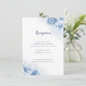 Elegant dusty blue floral bruiloft receptie enclos informatiekaartje (Staand voorkant)