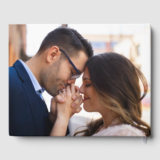 Elegant Dusty Blue Floral Crest Monogram Weddensch Gastenboek (Achterkant)