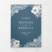 Elegant Dusty Blue Floral Lace bruiloft foto Drieluik Uitnodiging (Cover)