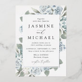 Elegant Dusty Blue Floral Lijst Wedding Folie Uitnodiging (Voorkant)