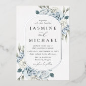 Elegant Dusty Blue Floral Lijst Wedding Folie Uitnodiging (Voorkant)